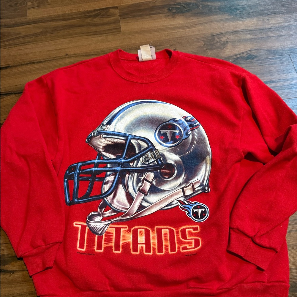 Red Titans Football Sweater Men’s XL